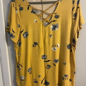 Maurice’s yellow floral t-shirt!